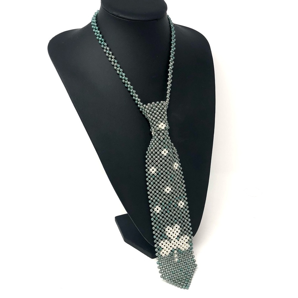 Handmade vintage glass pearl Irish shamrock tie necklace